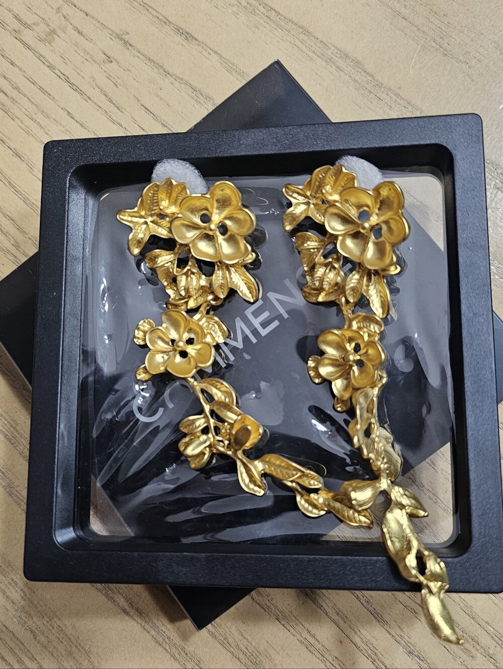 Commense Gold Floral Hair Clip Set